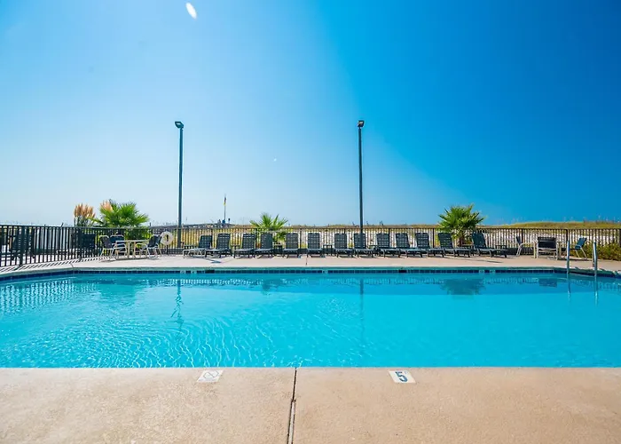 Apartment Island Winds West 380