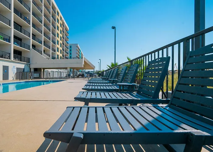Apartment Island Winds West 380